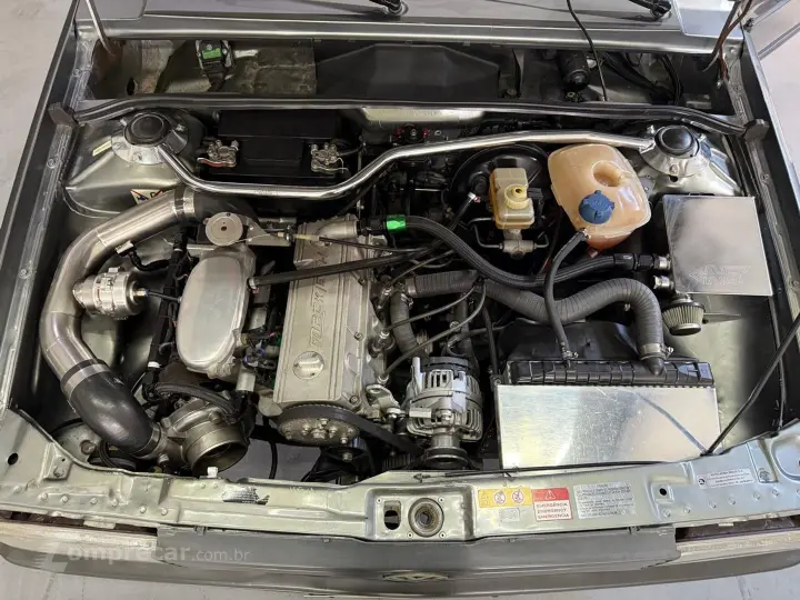 Voyage 1.8 Cl 8V Álcool 2P Manual