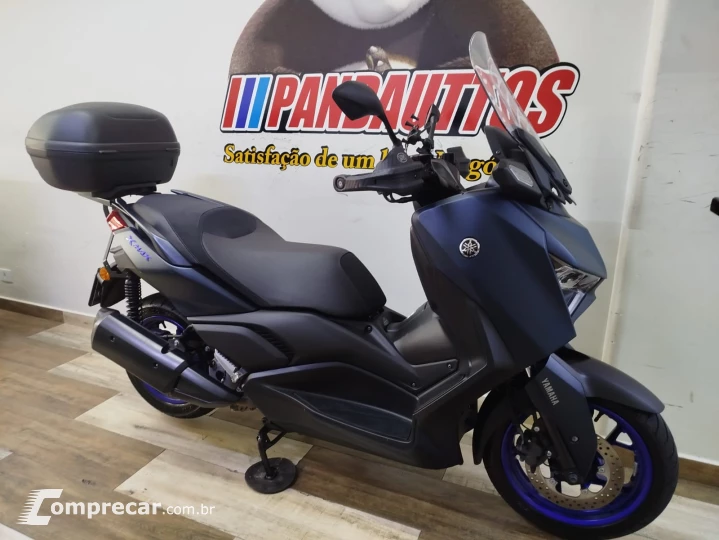 XMax 250 Connected