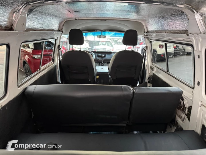 KOMBI 1.6 MI STD Lotação 8V