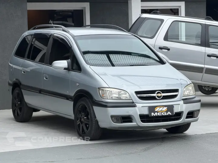 ZAFIRA 2.0 MPFI ELEGANCE 8V FLEX 4P AUTOMÁTICO