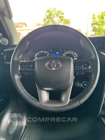 Hilux SW4 SRX Plat. 4x4 2.8 TB Die. Aut.