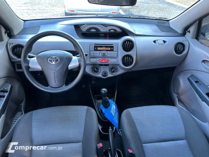 ETIOS XS Sedan1.5 Flex 16V 4p Mec.