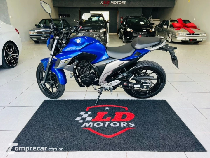 FZ25 250 FAZER CAPITÃ MARVEL FLEX