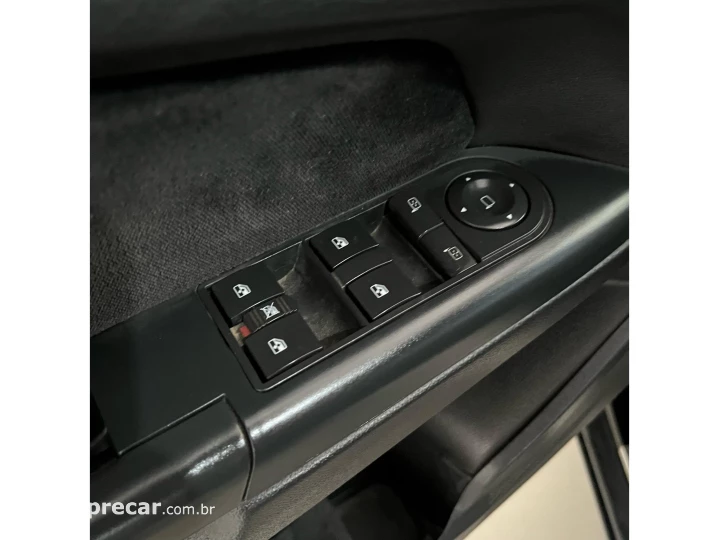 VECTRA 2.0 MPFI GT HATCH 8V FLEX 4P MANUAL