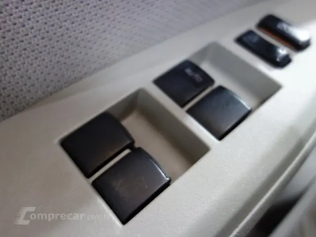 COROLLA - 1.8 XLI 16V 4P AUTOMÁTICO