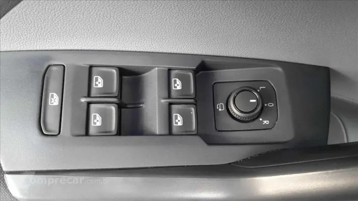 T-CROSS 1.0 200 TSI TOTAL FLEX AUTOMÁTICO