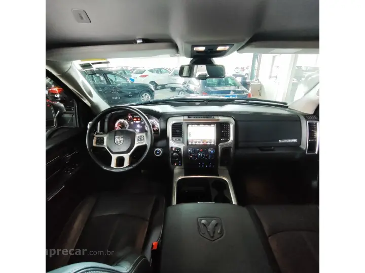 CLASSIC 5.7 V8 GASOLINA LARAMIE NIGHT EDITION CD 4X4 AUTOMÁT