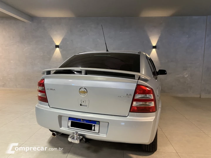 ASTRA 2.0 MPFI Advantage 8V