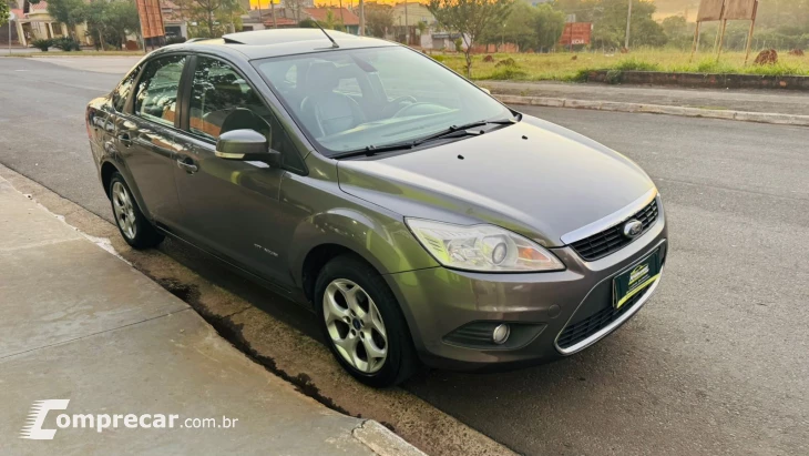 FOCUS 2.0 Titanium Plus Sedan 16V