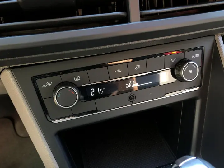 Virtus 1.0 200 Tsi Highline Automático