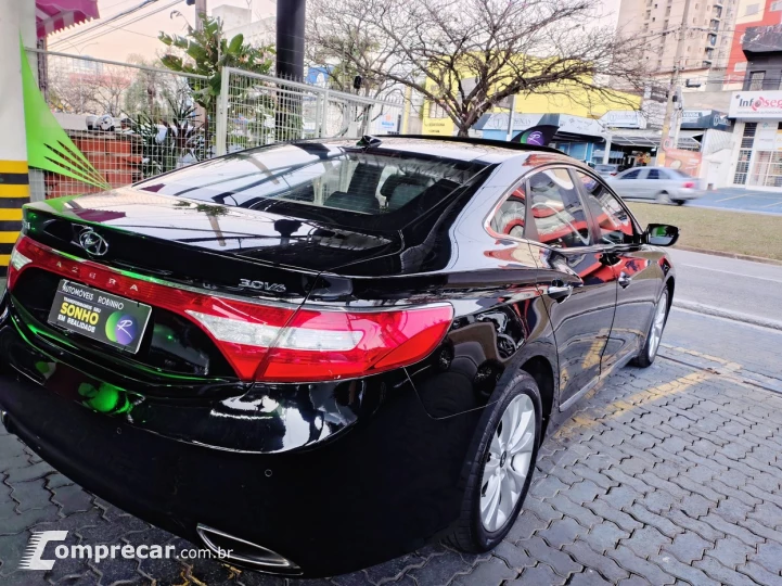 AZERA 3.0 MPFI GLS V6 24V