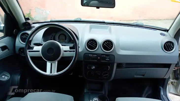 PARATI 1.6 MI Track & Field 8V G.IV