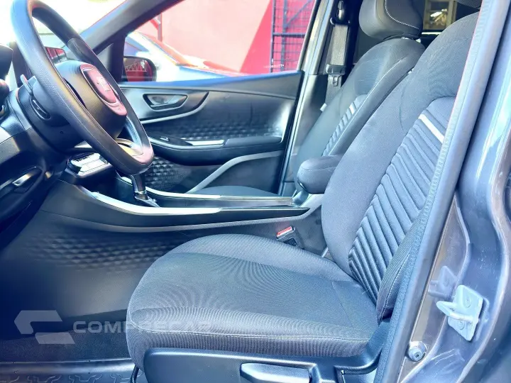 FASTBACK 1.0 TURBO 200 FLEX AUTOMÁTICO