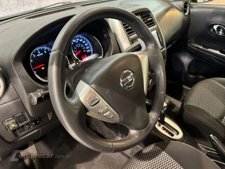 Versa Sedan 1.6 16V 4P FLEX SV