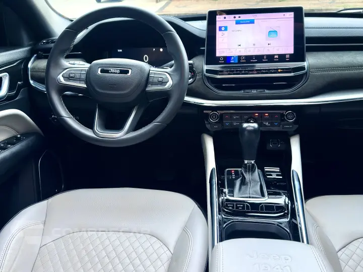 COMMANDER 1.3 T270 TURBO FLEX OVERLAND AT6