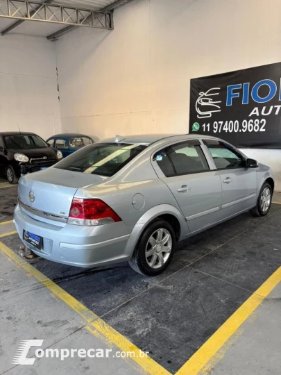 VECTRA 2.0 MPFI Expression 8V