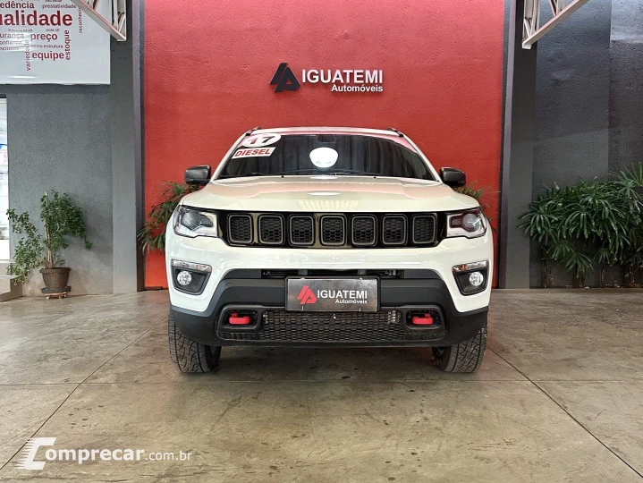 COMPASS 2.0 16V DIESEL TRAILHAWK 4X4 AUTOMÁTICO