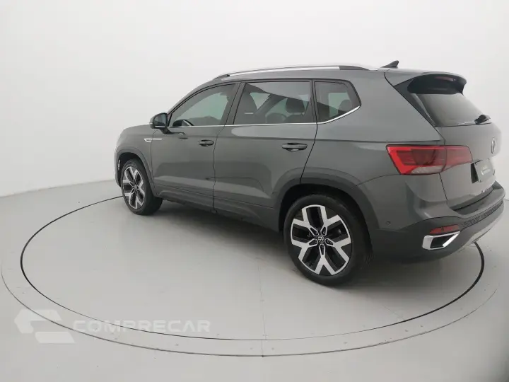 TAOS 1.4 250 TSI TOTAL FLEX HIGHLINE AUTOMÁTICO