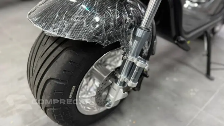 SCOOTER ELETRICA CHOPPER X13 PRETA 1000W
