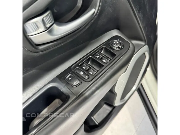 RENEGADE 1.8 16V FLEX LONGITUDE 4P AUTOMÁTICO