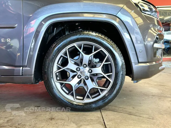 COMMANDER 1.3 T270 TURBO FLEX OVERLAND AT6