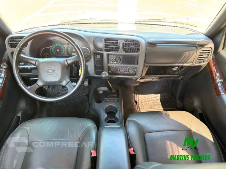 S10 2.4 MPFI EXECUTIVE 4X2 CD 8V FLEX 4P MANUAL