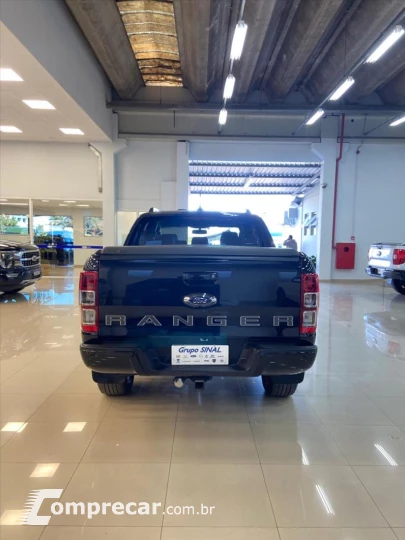 RANGER 2.2 Black 4X2 CD 16V