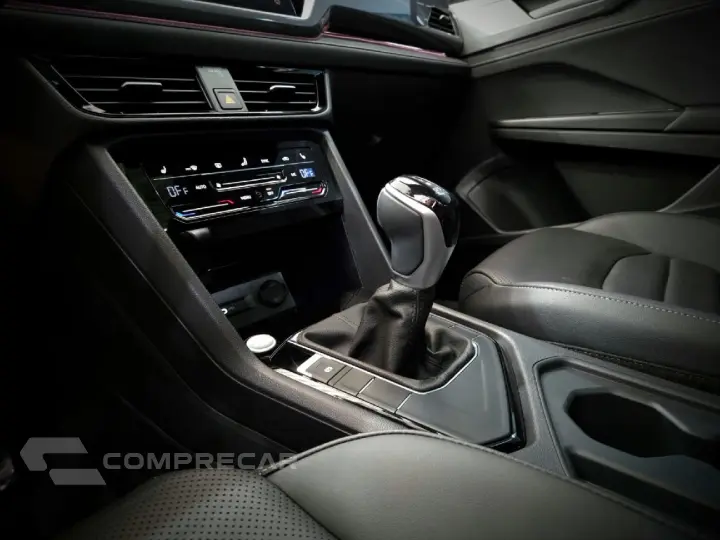 TAOS 1.4 250 TSI TOTAL FLEX HIGHLINE AUTOMÁTICO