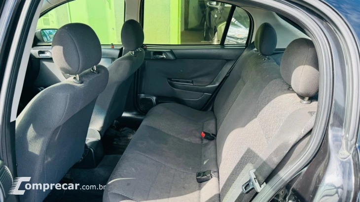 ASTRA 2.0 MPFI Comfort 8V