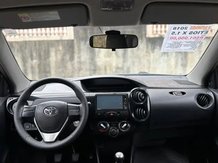 ETIOS 1.5 X Sedan 16V