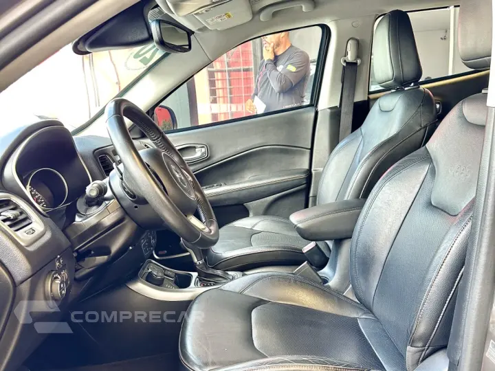 COMPASS 2.0 16V DIESEL LONGITUDE 4X4 AUTOMÁTICO