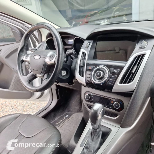 Focus Hatch 1.6 16V 4P FLEX SE POWERSHIFT AUTOMÁTICO