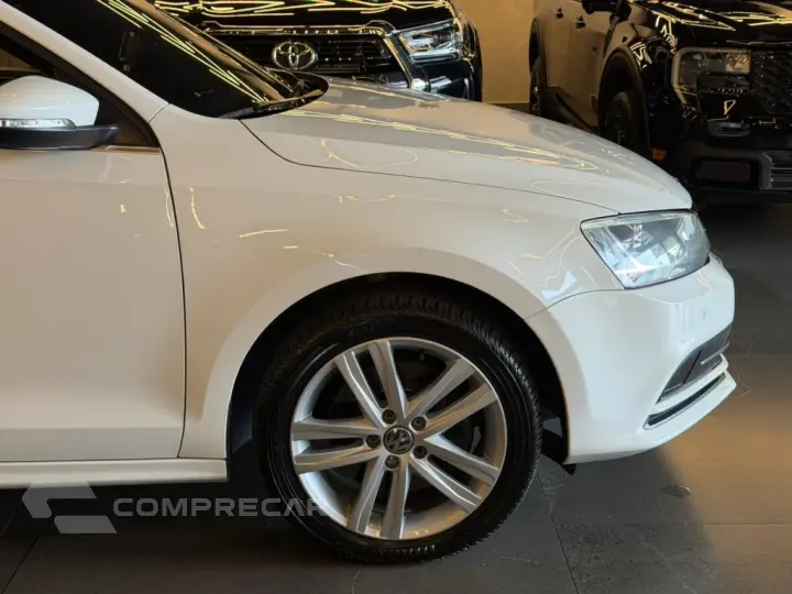JETTA 2.0 TSI HIGHLINE 211CV GASOLINA 4P TIPTRONIC