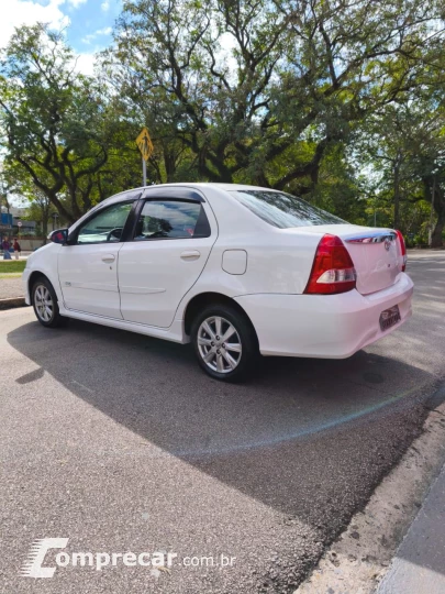Etios Sedan 1.5 16V 4P FLEX XLS AUTOMÁTICO