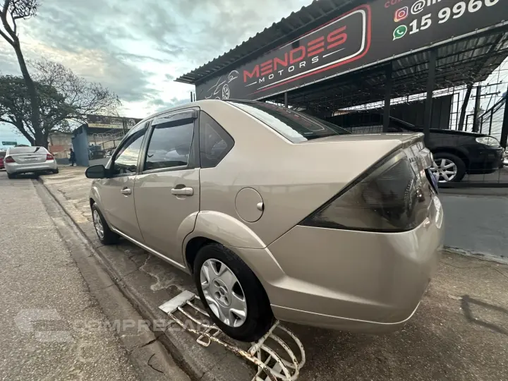FIESTA 1.6 MPI Class Sedan 8V