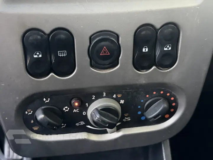 SANDERO 1.6 EXPRESSION 8V FLEX 4P MANUAL
