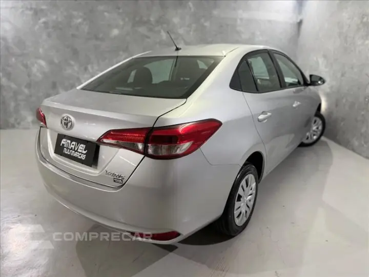 YARIS 1.5 16V Sedan XL