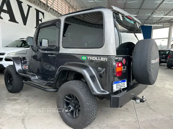 T-4 4x4 2.8 TB Int. Cap. Rígida Diesel
