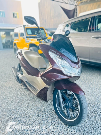 PCX 150 DLX