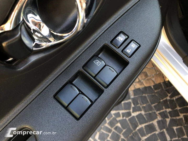 March 1.6 Sv 16V Flex 4P Xtronic