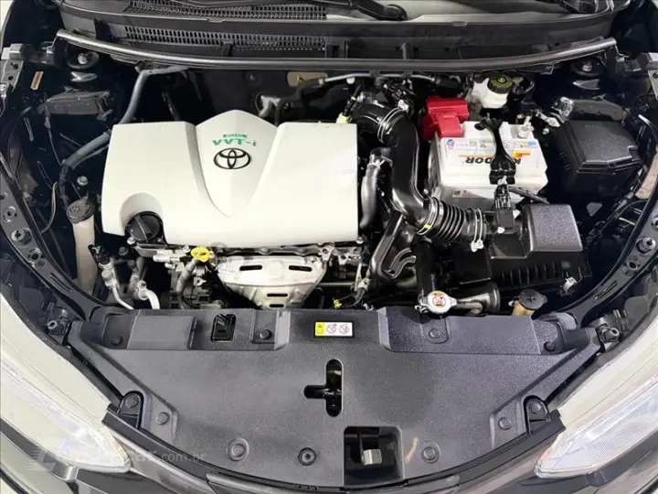 YARIS 1.5 16V Sedan XL