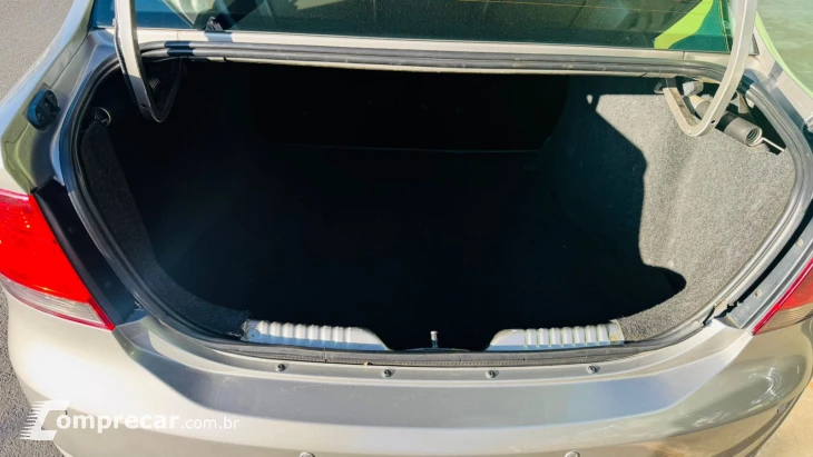 VOYAGE 1.0 12V MPI Totalflex City