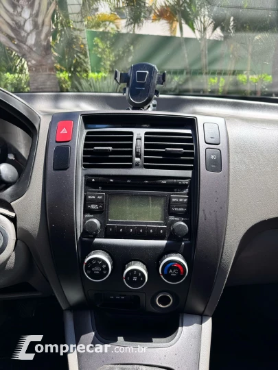 TUCSON 2.0 GL 2WD 16V