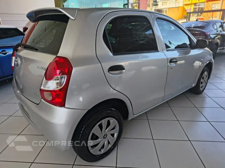 Etios Hatch 1.3 16V 4P FLEX X