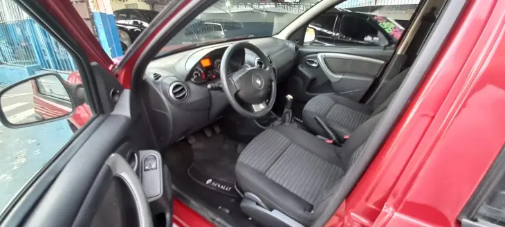 SANDERO 1.6 Expression 8V