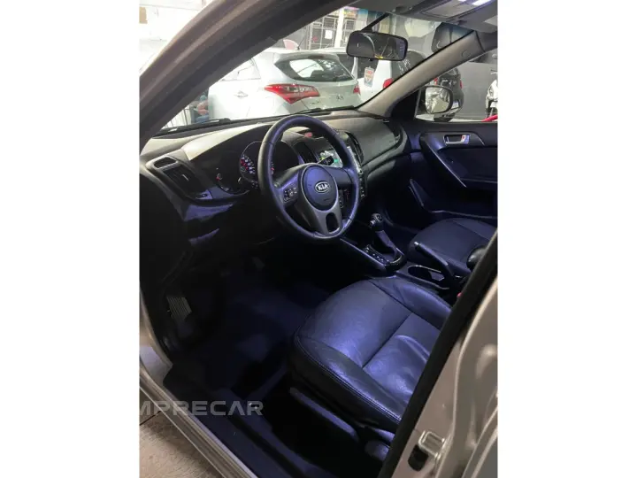 CERATO 1.6 EX3 SEDAN 16V GASOLINA 4P AUTOMÁTICO