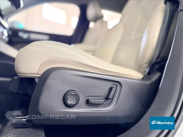 XC40 2.0 T5 GASOLINA MOMENTUM AWD GEARTRONIC