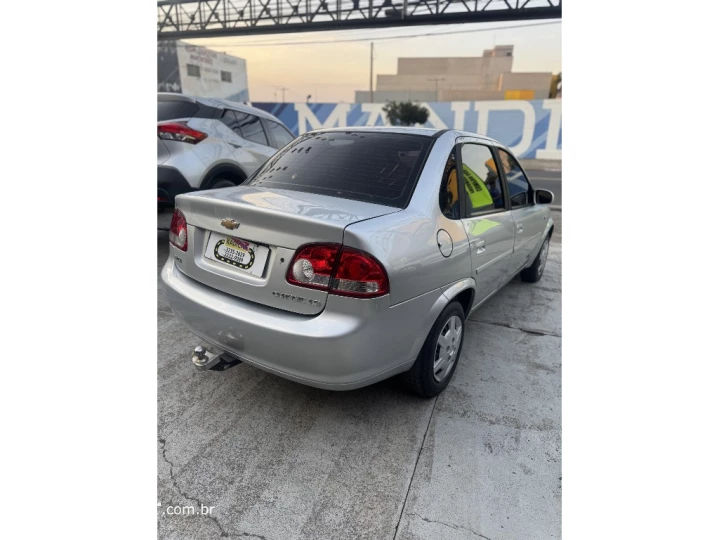 CLASSIC 1.0 MPFI LS 8V FLEX 4P MANUAL