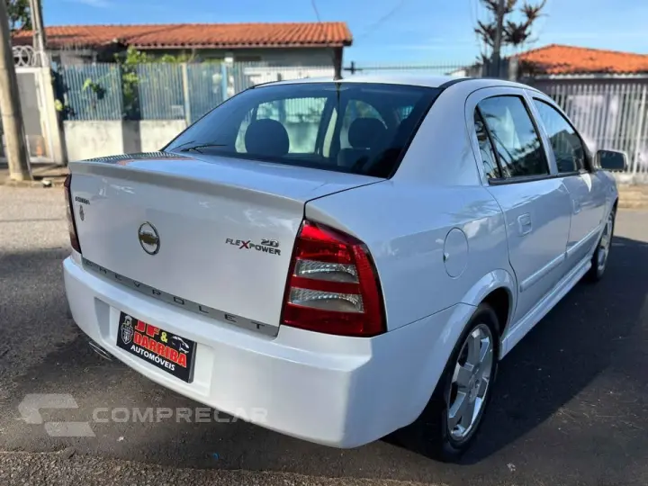 ASTRA 2.0 MPFI Advantage 8V
