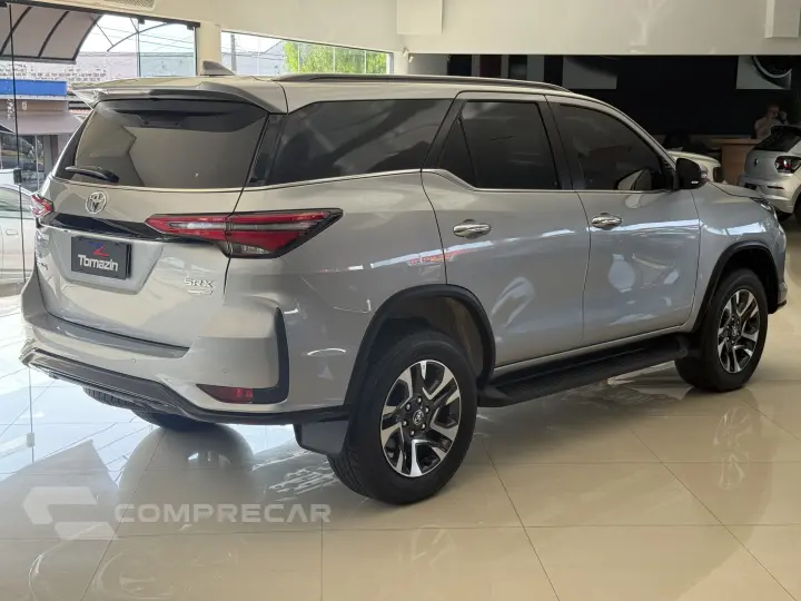 HILUX SW4 2.8 D-4d Turbo SRX Platinum 7L 4X4